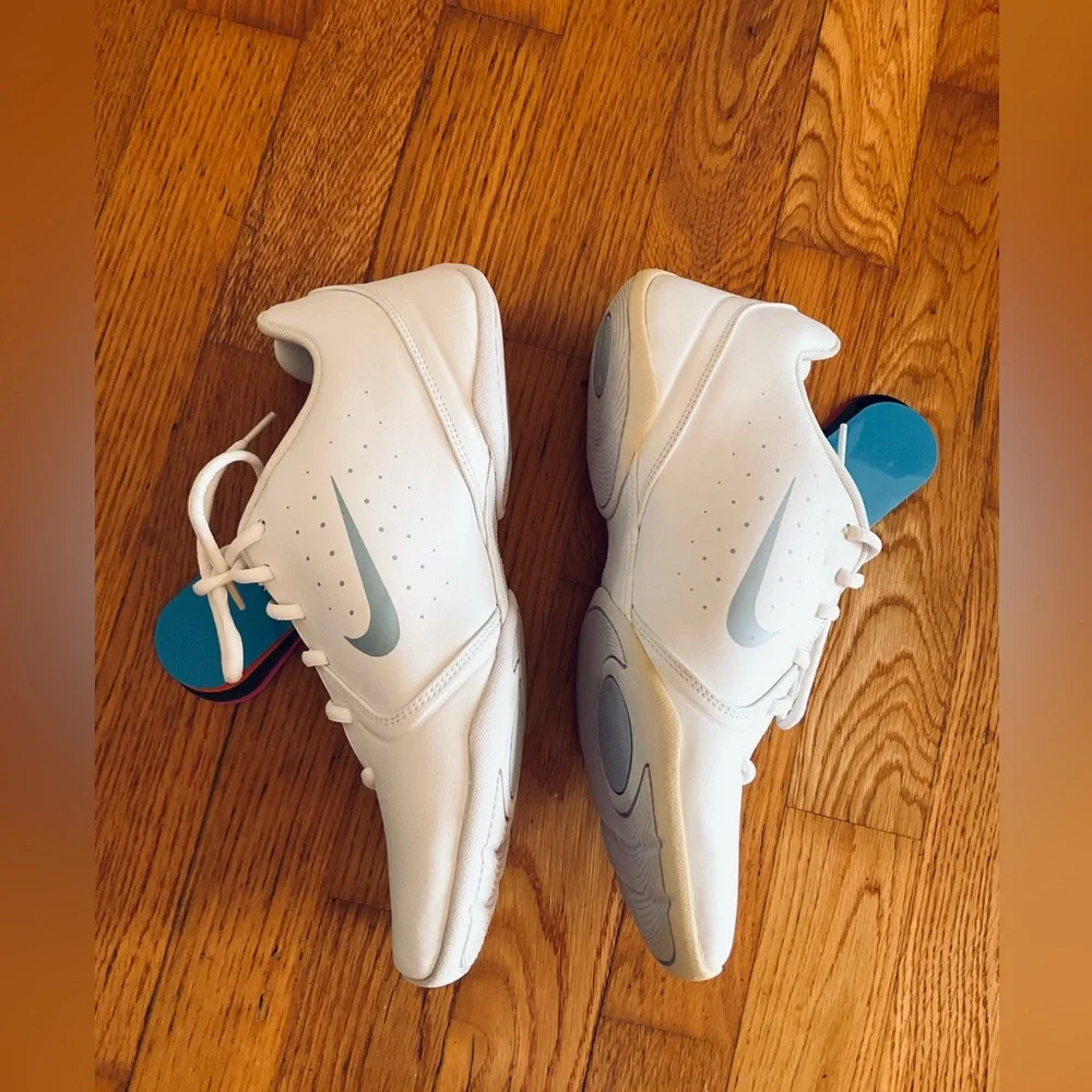 Nike sideline III size 11 shoes - Picture 6 of 8